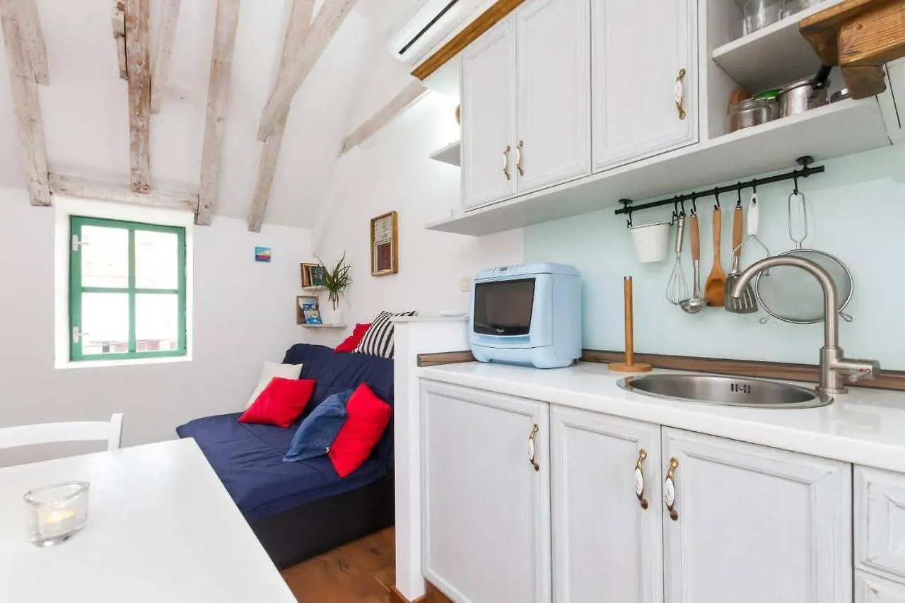 Charming Little House In Split Center 아파트 0*,  크로아티아
